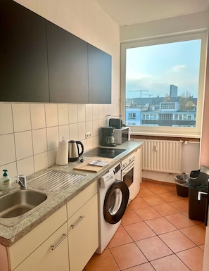 Standard Condo, 1 Bedroom (Excluding 85 Euro Cleaning Fee) | Private kitchen