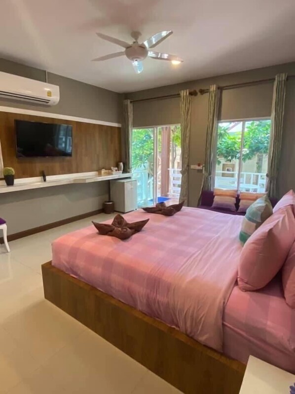 Deluxe Room, 1 Bedroom, Lanai, Resort View