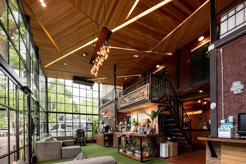 The Botanic Service Room