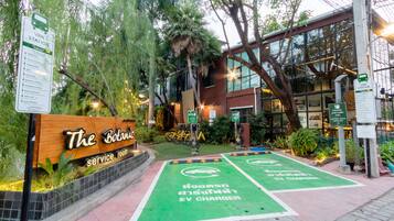 Electric vehicle-charging station