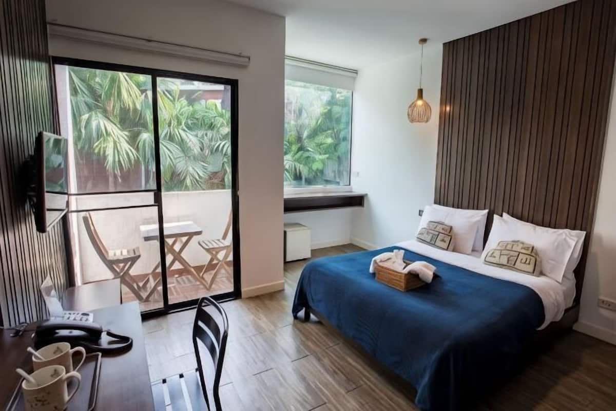 Caja fuerte, wifi gratis, ropa de cama