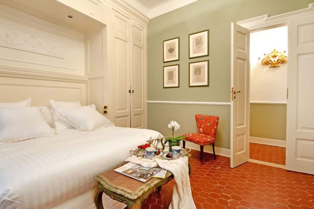 Standard Apartment, 1 Bedroom | Premium bedding, in-room safe, free cots/infant beds, rollaway beds