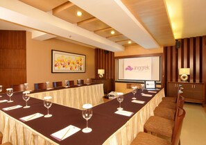 Meeting facility - Anggrek Shopping Hotel (Bandung)