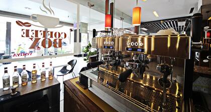 Anggrek Shopping Hotel