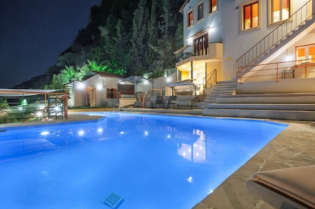 Villa (Cleopatra) | 1 bedroom, in-room safe, desk, soundproofing