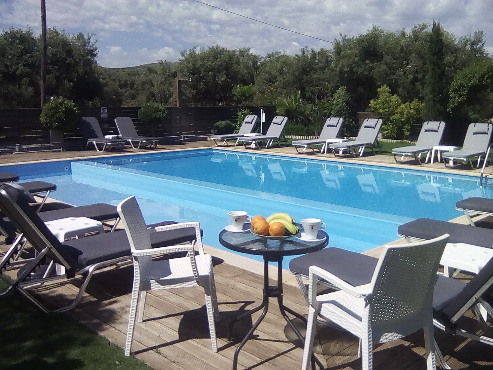 Außenpool (je nach Saison geöffnet)