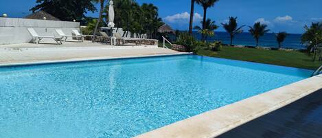 Outdoor pool, pool loungers