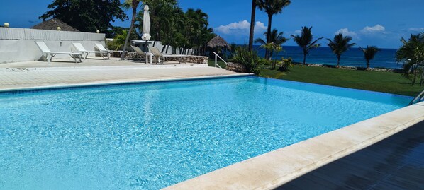 Outdoor pool, pool loungers