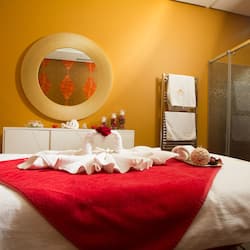 Espace de soins pour les couples, hammam, soins corporels