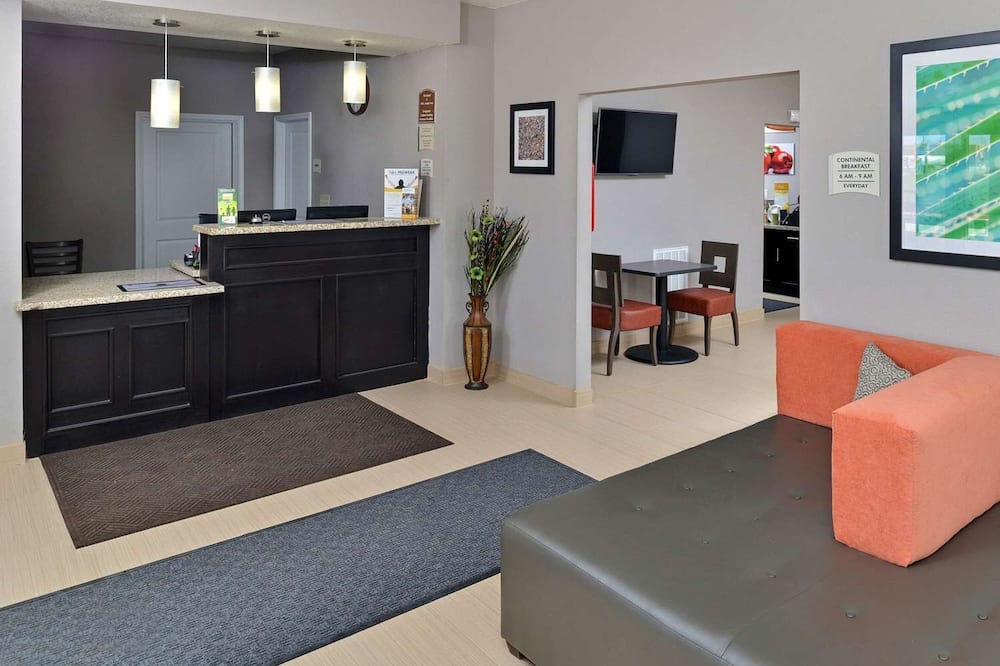 Scottish Inns & Suites