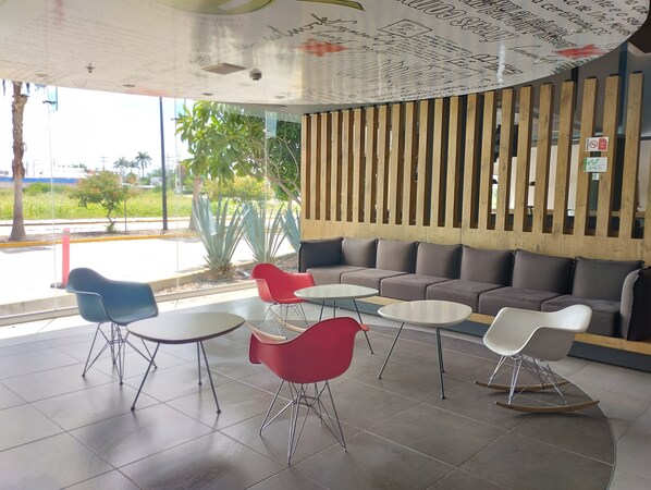 Frühstück und Abendessen