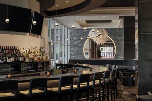 3 restaurants, breakfast, lunch, dinner served; American cuisine - The Davenport Grand, Autograph Collection (Spokane)