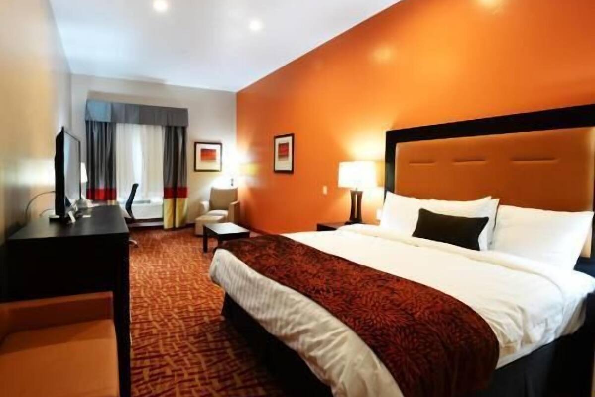 Pillow-top beds, in-room safe, desk, iron/ironing board