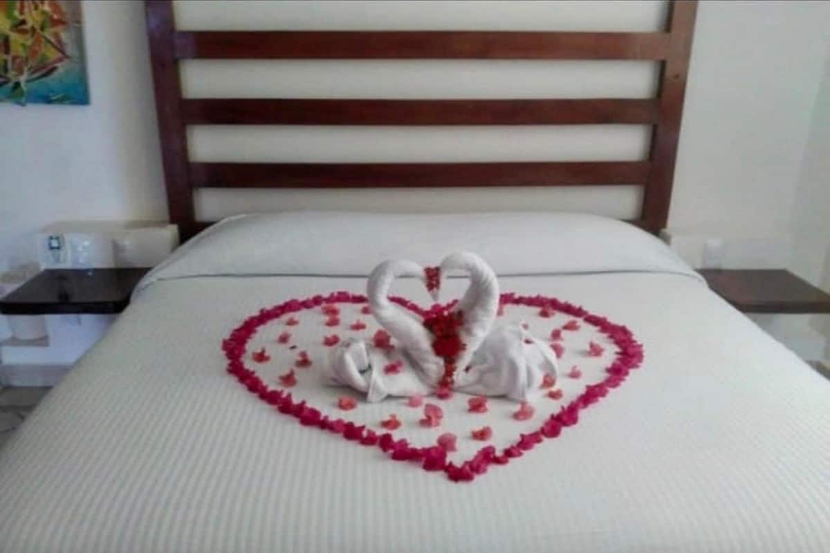 1 bedroom, in-room safe, cribs (free), rollaway beds (surcharge)