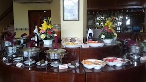 Se sirven desayunos, comidas y cenas 