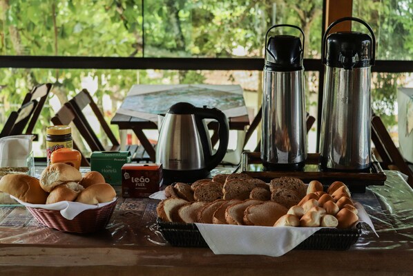 Breakfast meal