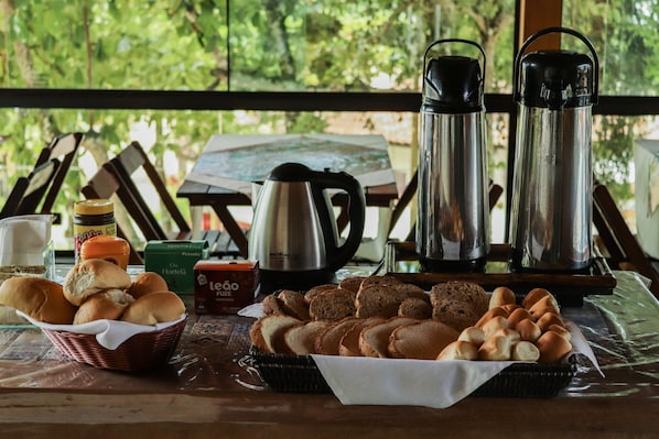 Breakfast meal