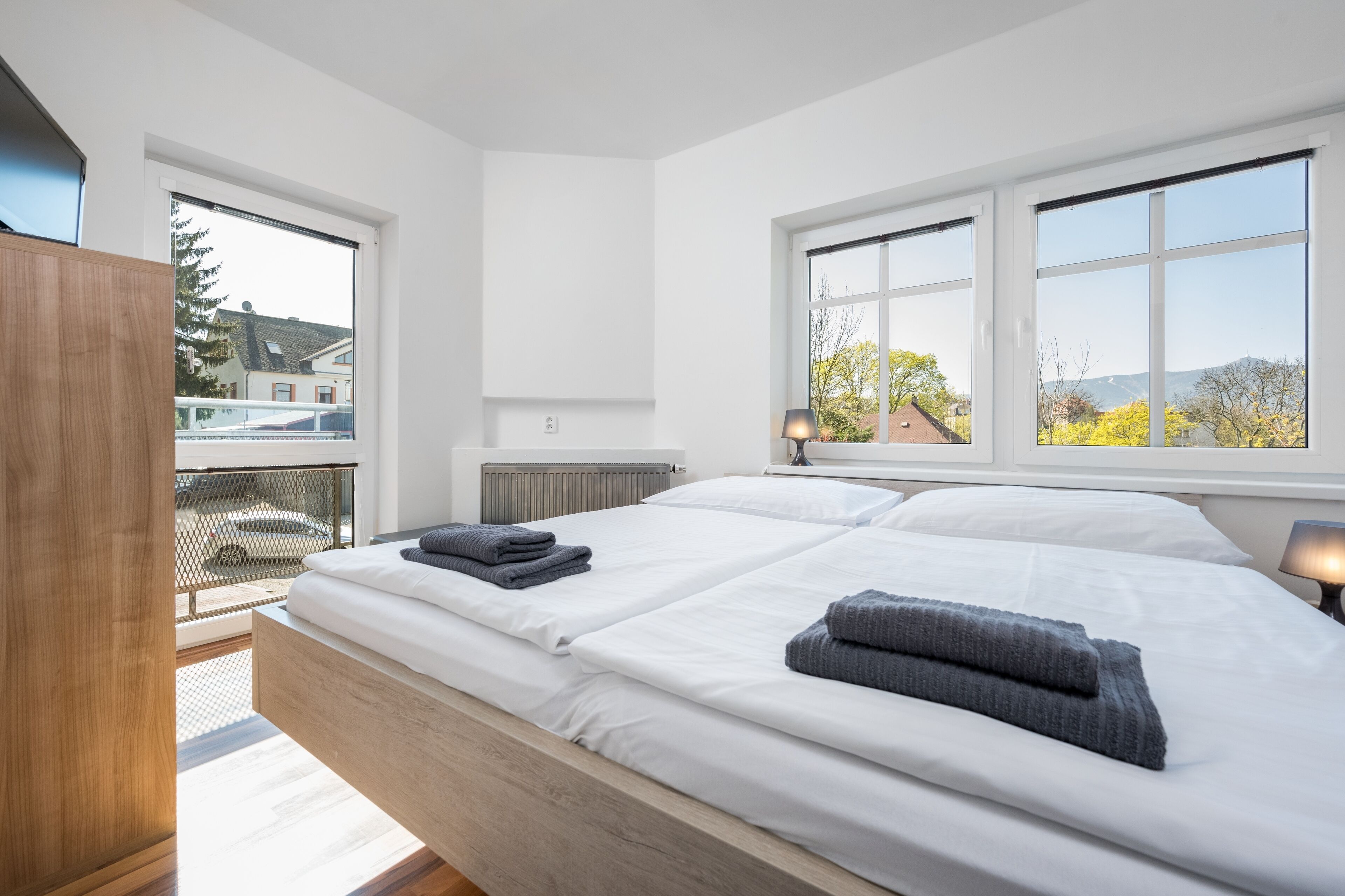 suite, 2 bedrooms (#6) | in-room safe, free wifi, bed sheets