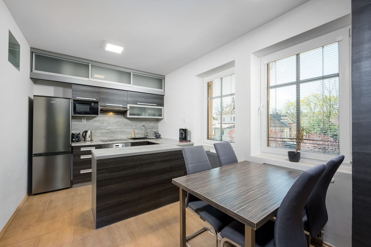 Suite, 2 Bedrooms (#6) | Private kitchen