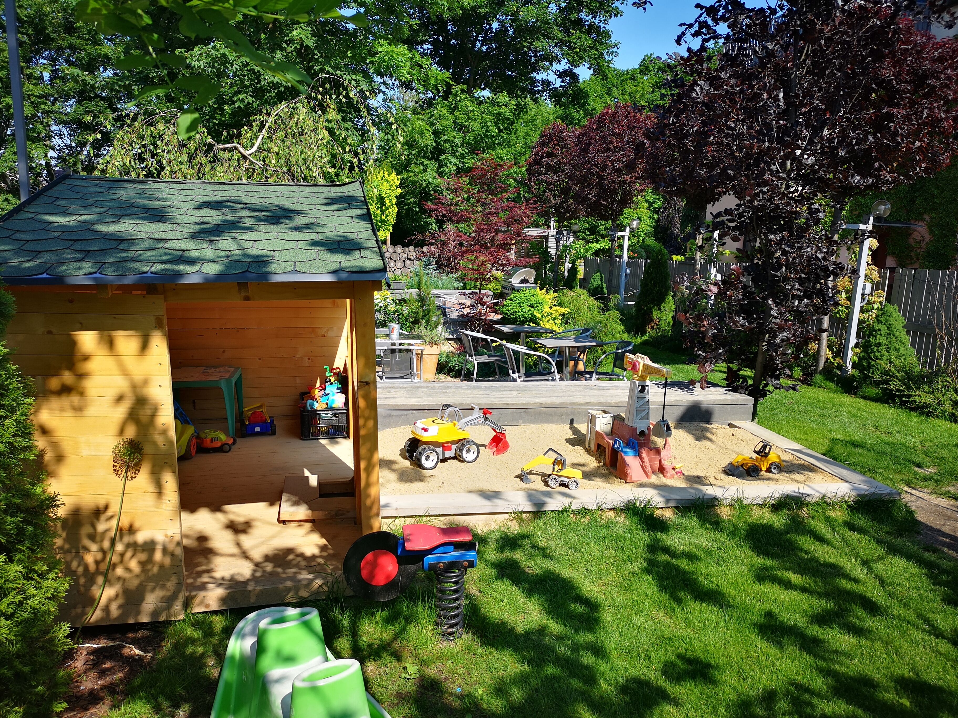 children’s play area – outdoor