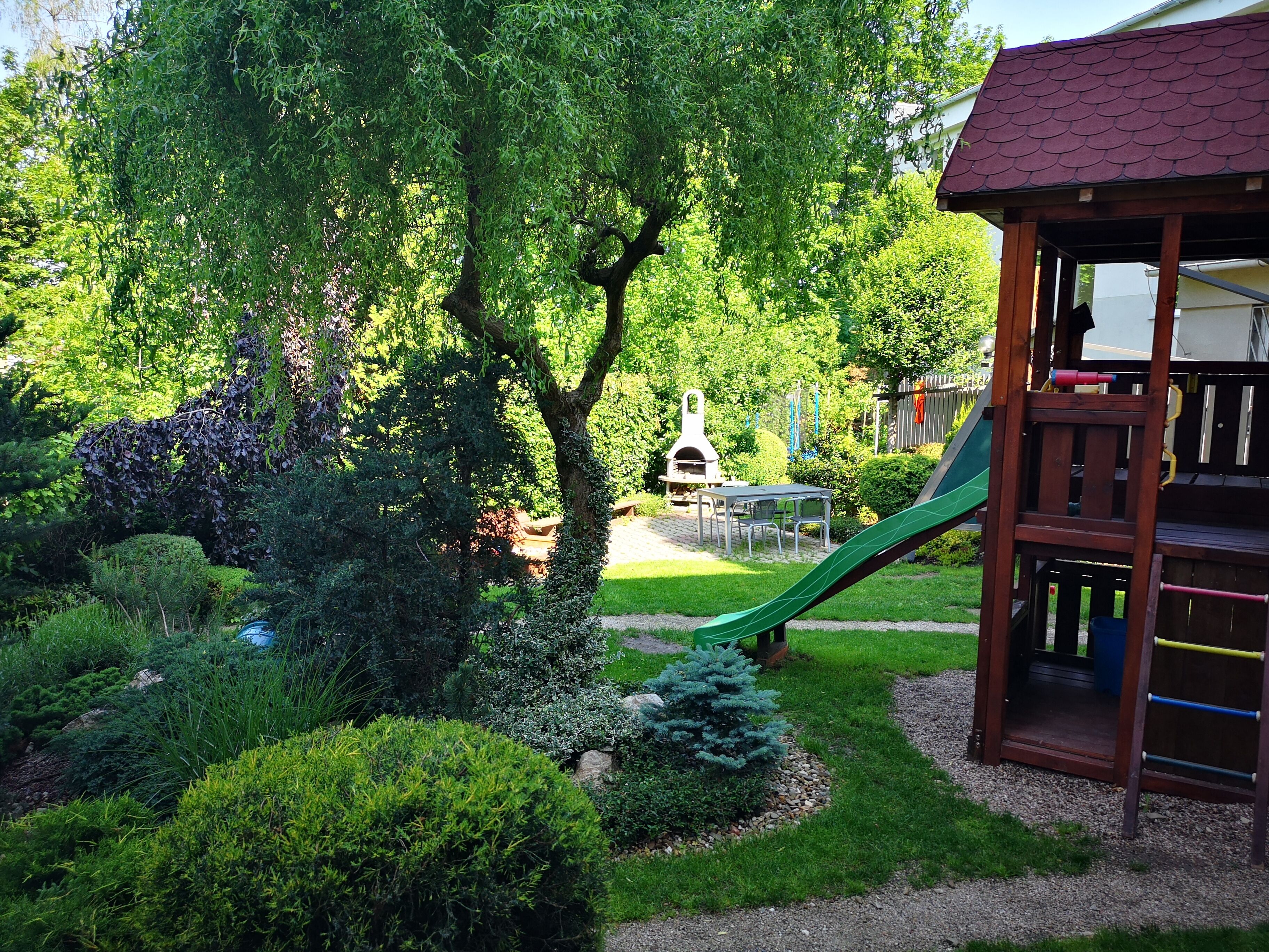 室外兒童遊樂區