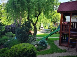 Área de juegos infantiles al aire libre