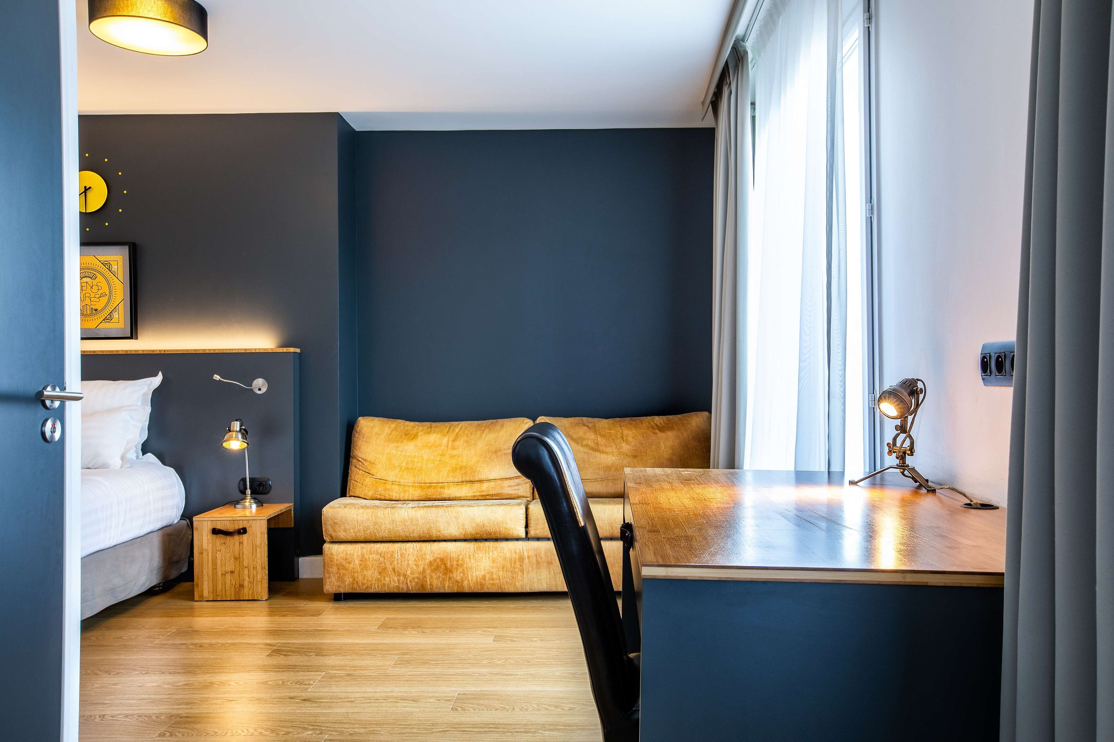 in-room safe, laptop workspace, soundproofing, iron/ironing board