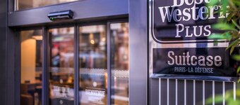 Best Western Plus Suitcase Paris La Defense