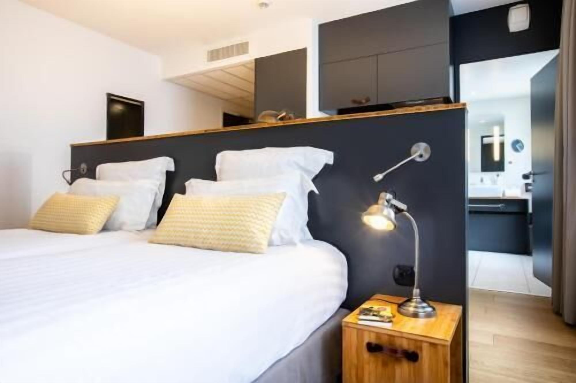 In-room safe, laptop workspace, soundproofing, iron/ironing board