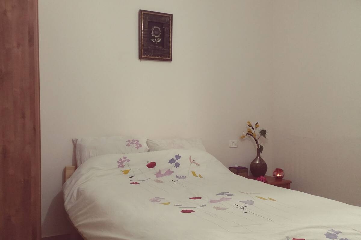 Classic Suite | Desk, free cots/infant beds, rollaway beds, free WiFi