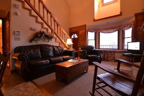 Cabin, 2 Bedrooms, Jetted Tub (2 King Beds)