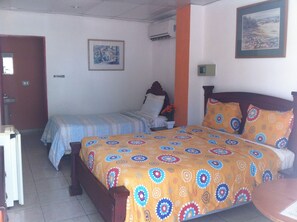 Standard Double Room | In-room safe, cots/infant beds, free WiFi - Hotel Mystik (Santo Domingo)