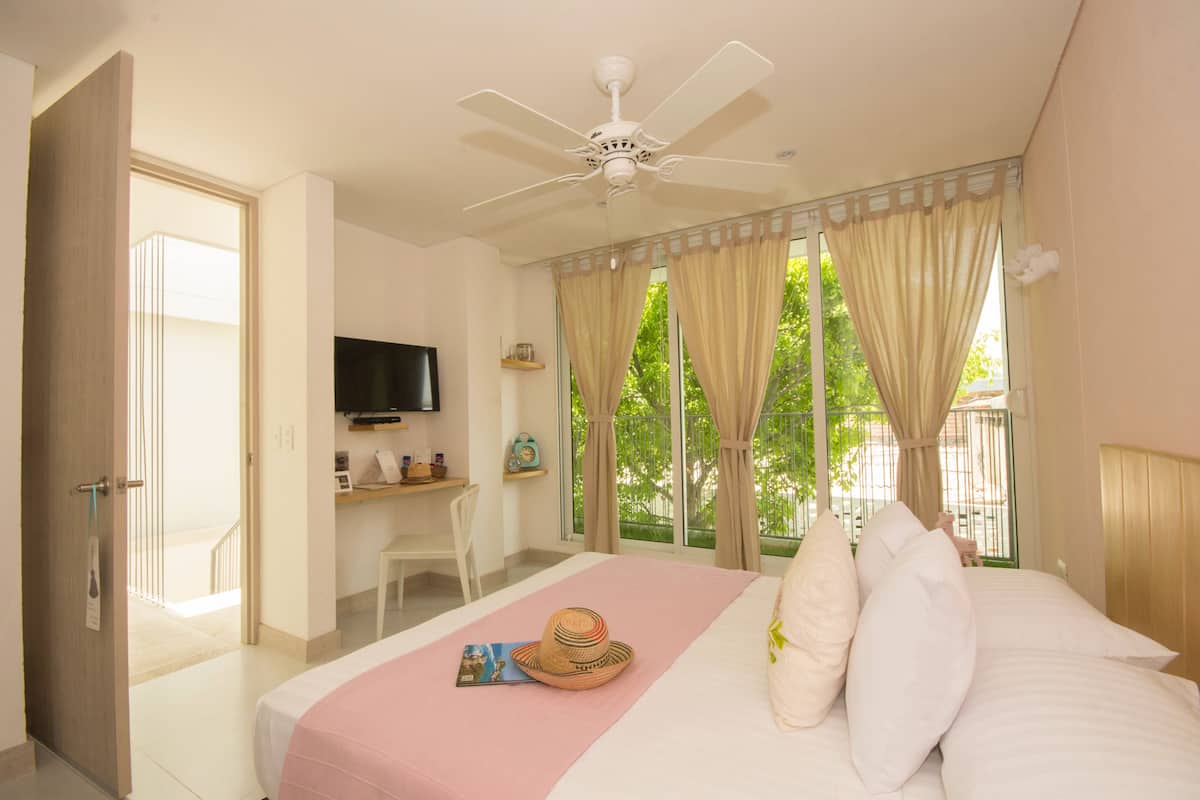 Minibar, in-room safe, individually furnished, blackout curtains