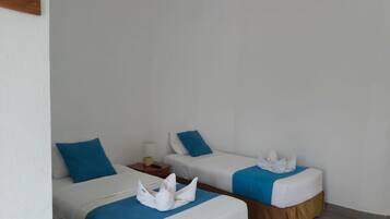 Hochwertige Bettwaren, Daunenbettdecken, Pillowtop-Betten, Minibar