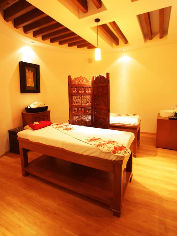 Sauna, hot tub, steam room, hot stone massages, facials