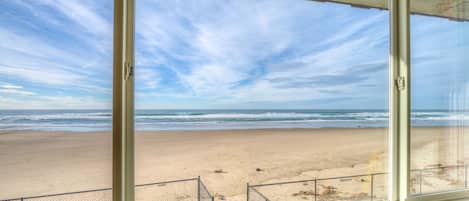 Suite (Retro with Vintage Furniture) | Beach/ocean view