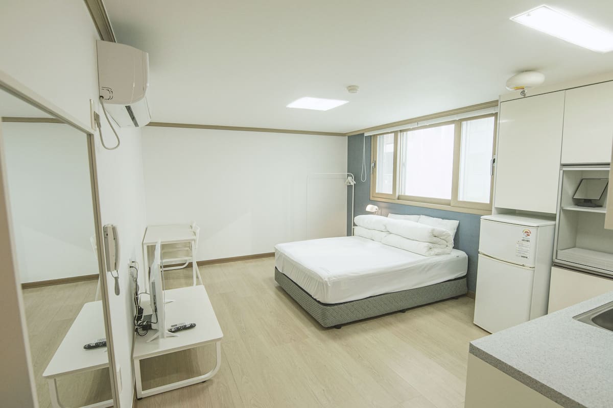 Deluxe Double Room (Residence Room) | WiFi (free)