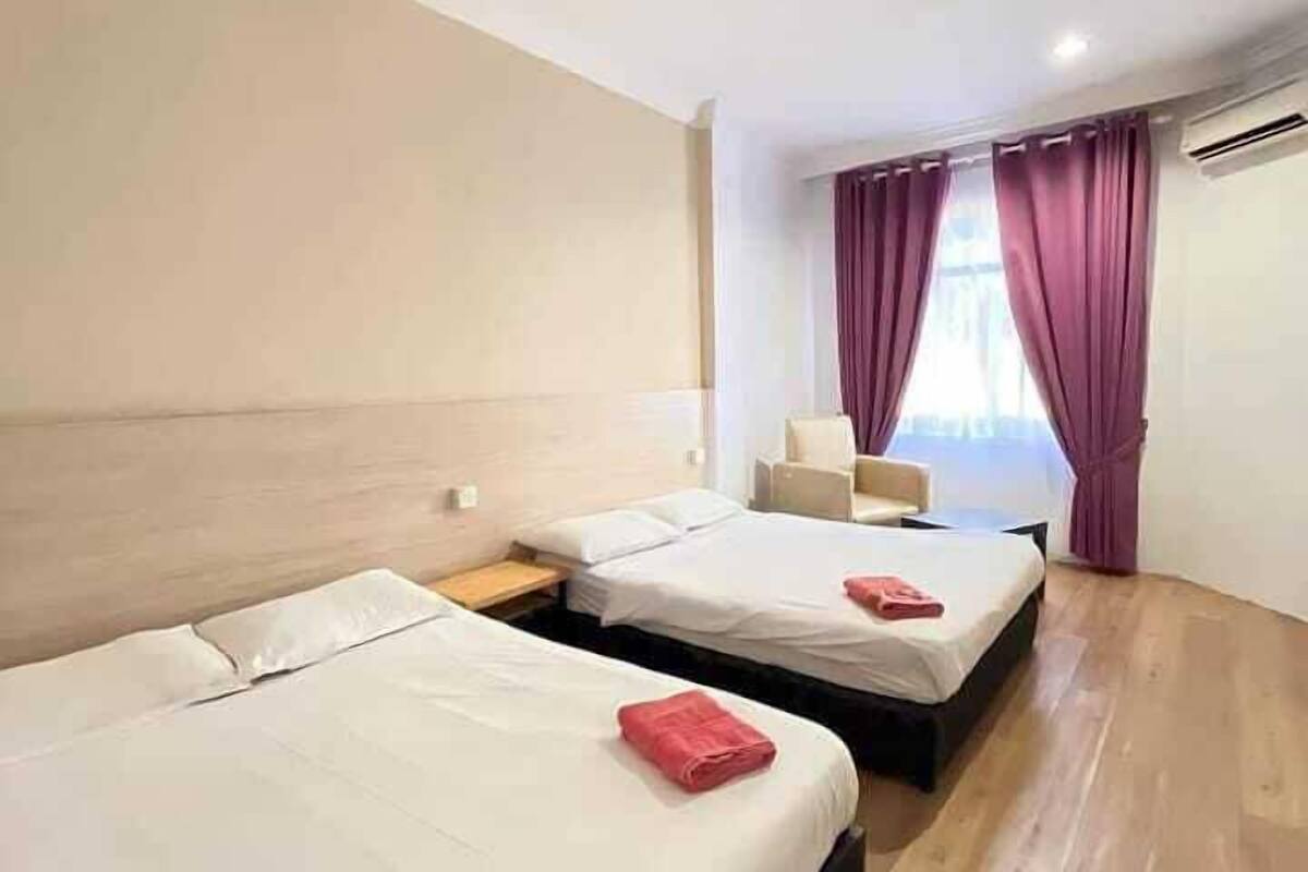 superior twin room, 2 queen beds | minibar, desk, bed sheets