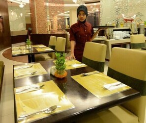 Dining - Grand Puteri Hotel (Kuala Terengganu)