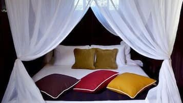 Vila Deluks (Super Grand) | Minibar, meja kerja, dan tempat tidur lipat/tambahan