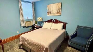 Standard Room, 1 Queen Bed