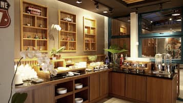 Daily buffet breakfast (IDR 75000 per person)
