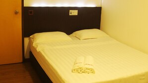 Standard Room | Desk, WiFi (free) - Hotel Mini Indah (Kuala Terengganu)