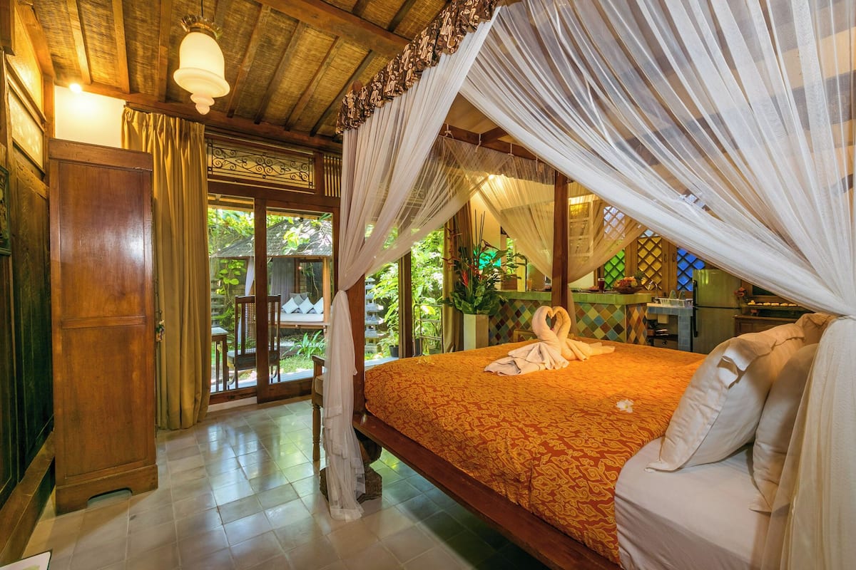 Deluxe Villa, 1 Bedroom, Pool View, Garden Area | Minibar, in-room safe, desk, free WiFi