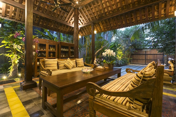 Lobby sitting area - Kampung Kecil (Denpasar)