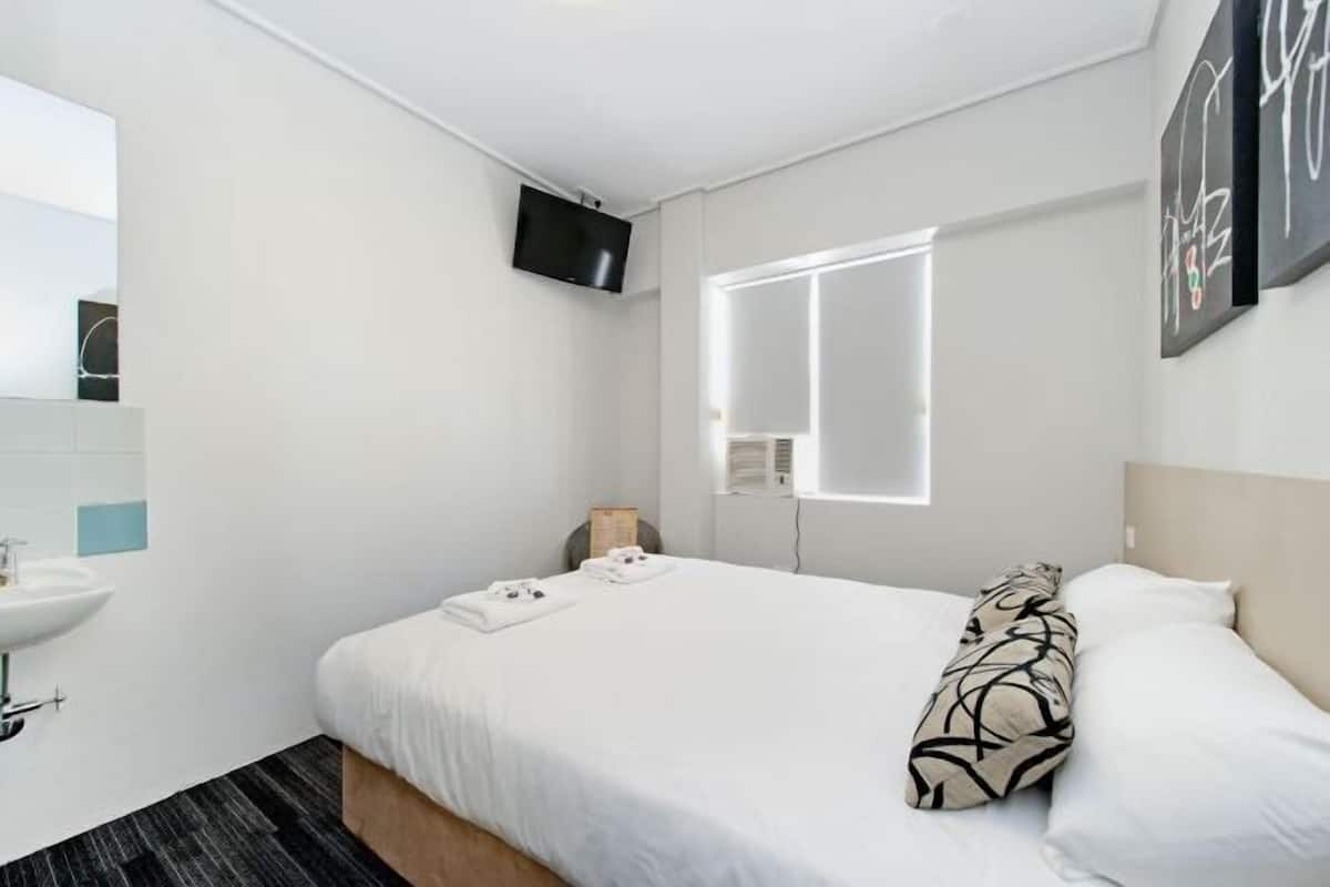 Desk, iron/ironing board, free WiFi, bed sheets