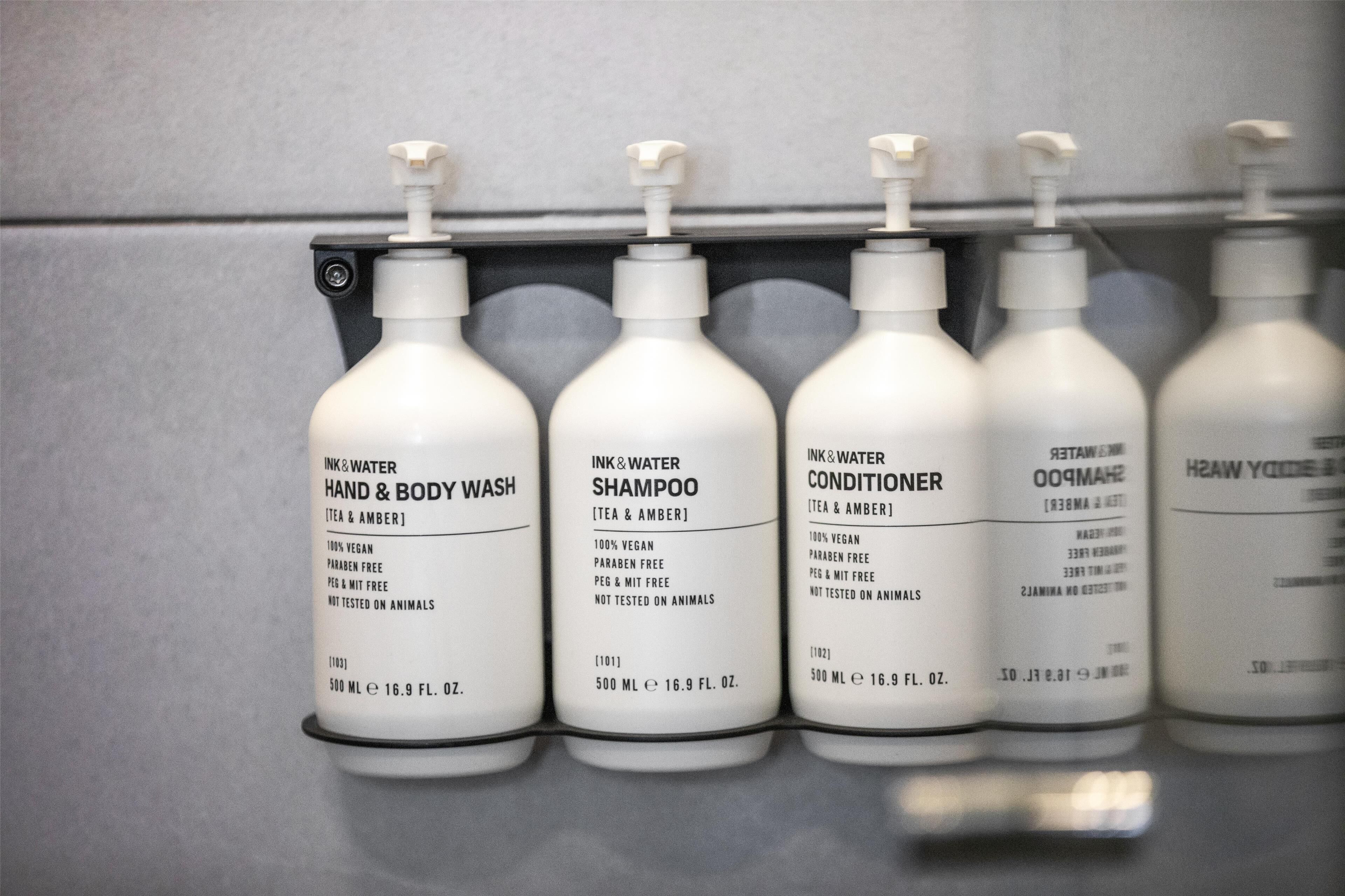 shower, rainfall showerhead, eco-friendly toiletries, hair dryer