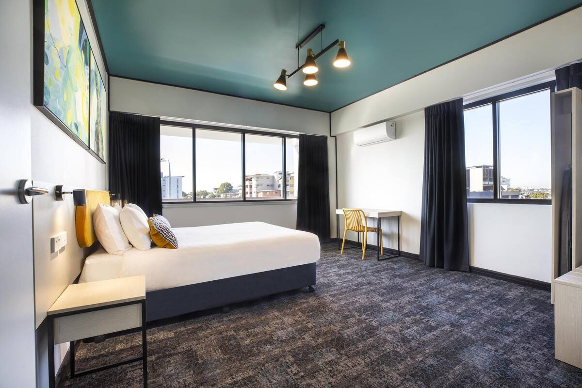 two bedroom apartment | desk, iron/ironing board, free wifi, bed sheets