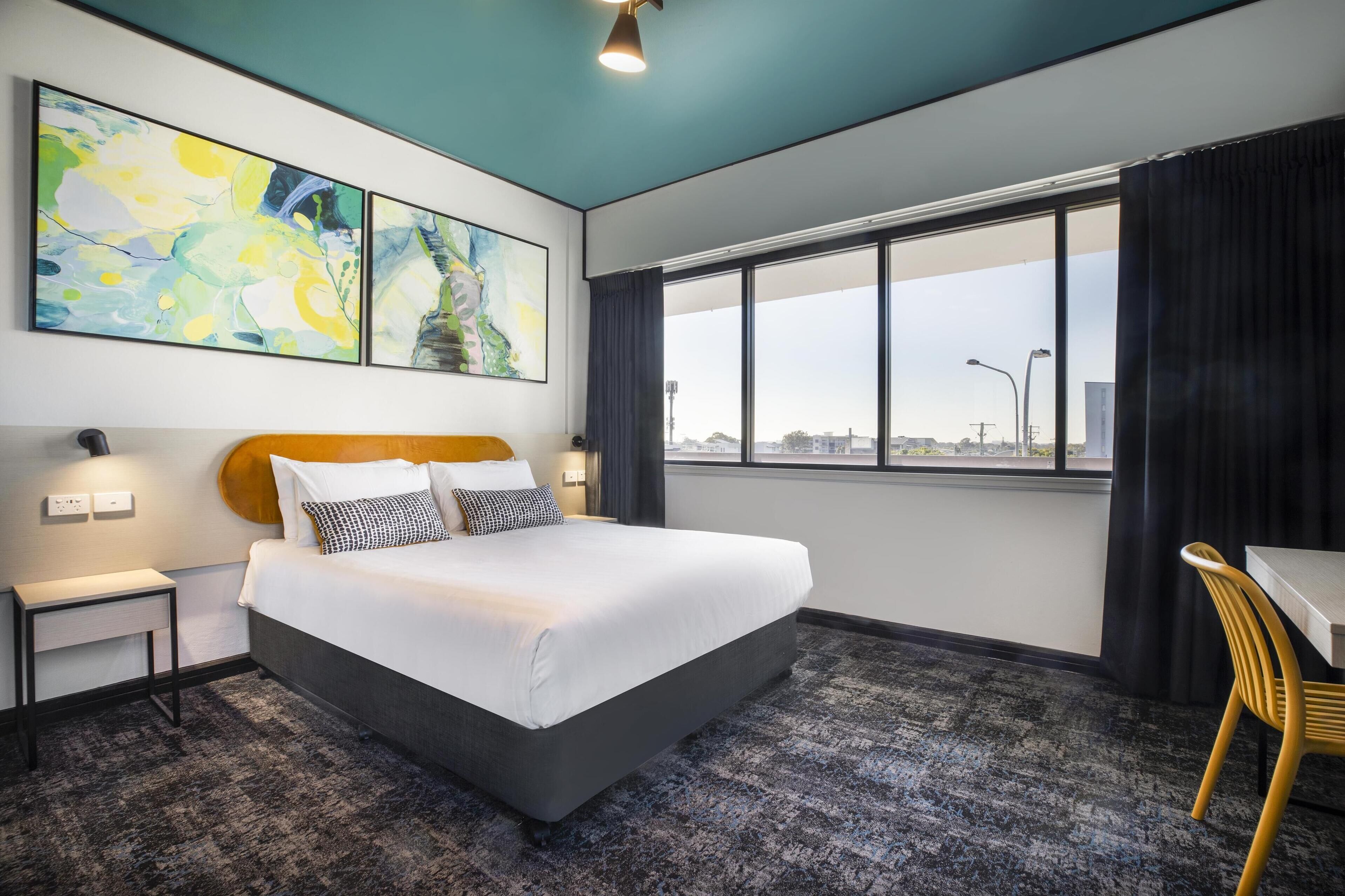 Two Bedroom Apartment | Desk, iron/ironing board, free WiFi, bed sheets