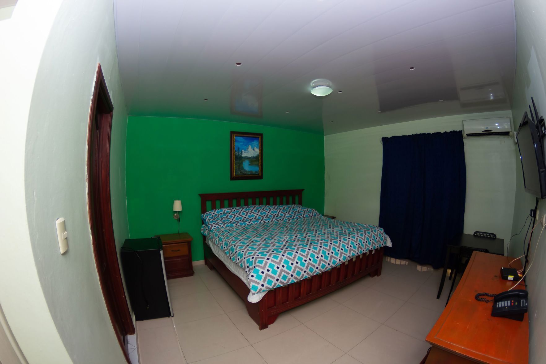 Zimmersafe, kostenloses WLAN